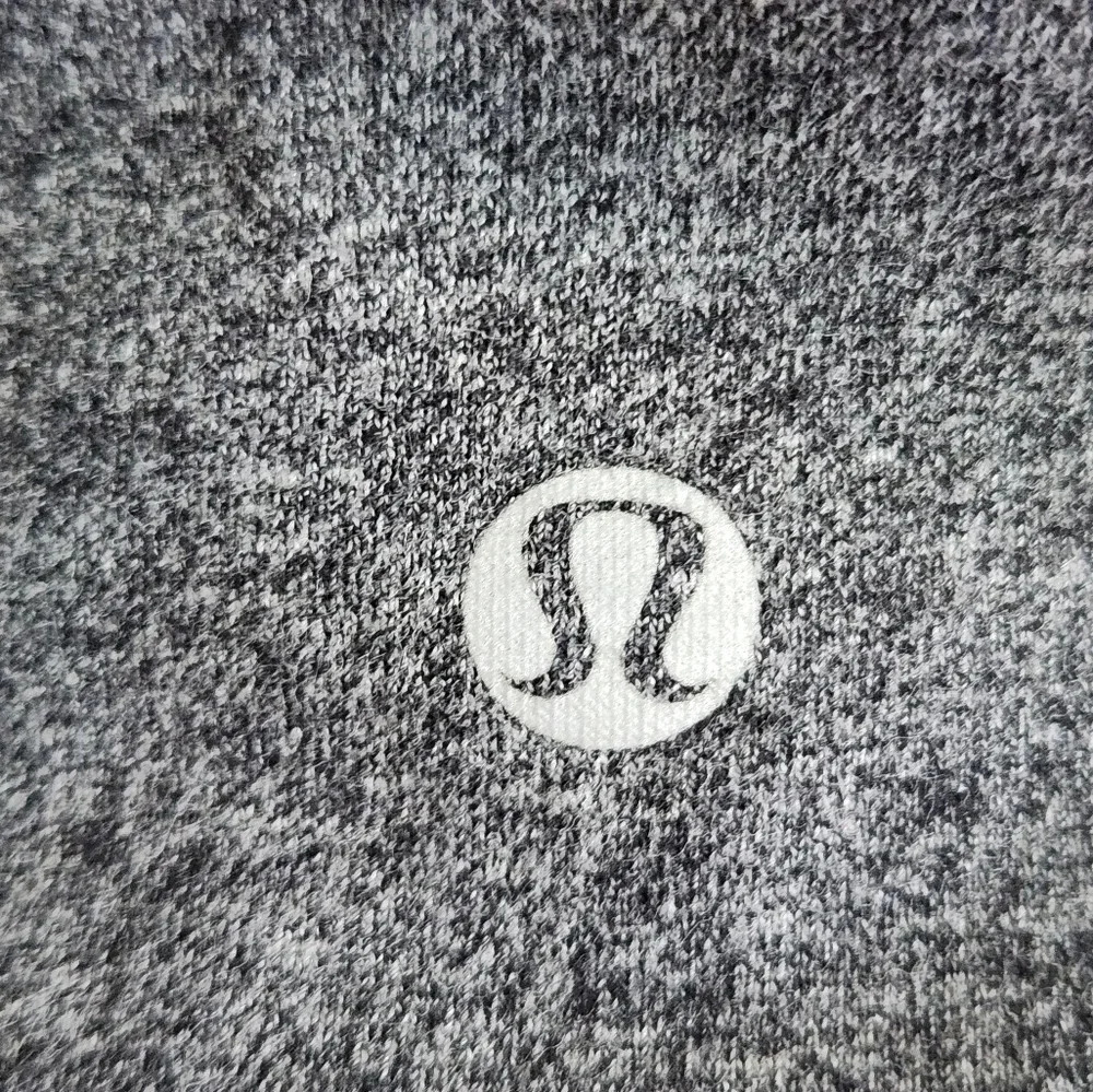 || LULULEMON || crew neck sweatshirt, waist length - Picture 8 of 8